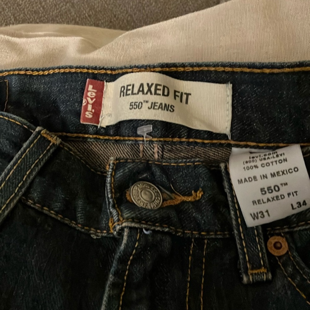 Men’s Levi’s Relaxed Fit 550